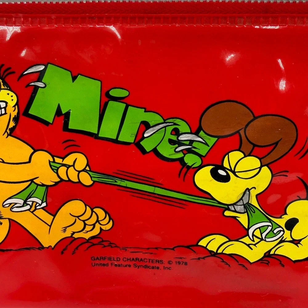 Vintage 1978 Garfield Odie Mine Red Vinyl Pencil Pouch Case Zippered Hong Kong